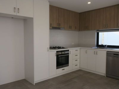 2 / 32 Birchley Crescent, Balga