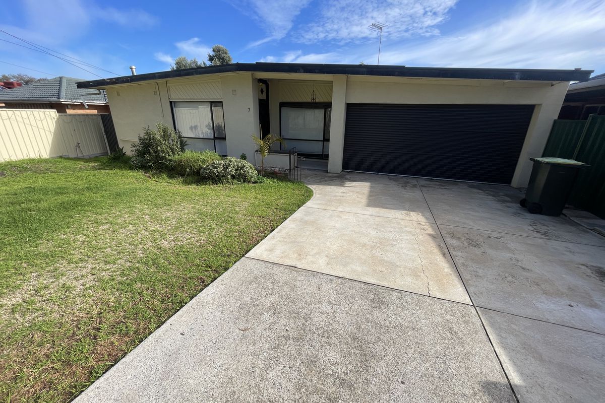 7 Montrose Avenue, Para Hills