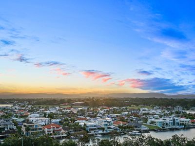 43 / 3 TEDDER AVENUE, Main Beach