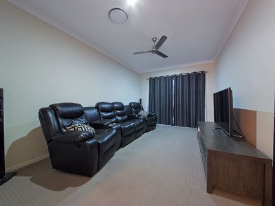 57 Foxwood Circuit, Wakerley