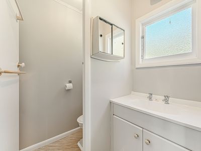 4 / 106 Grove Street, The Wood