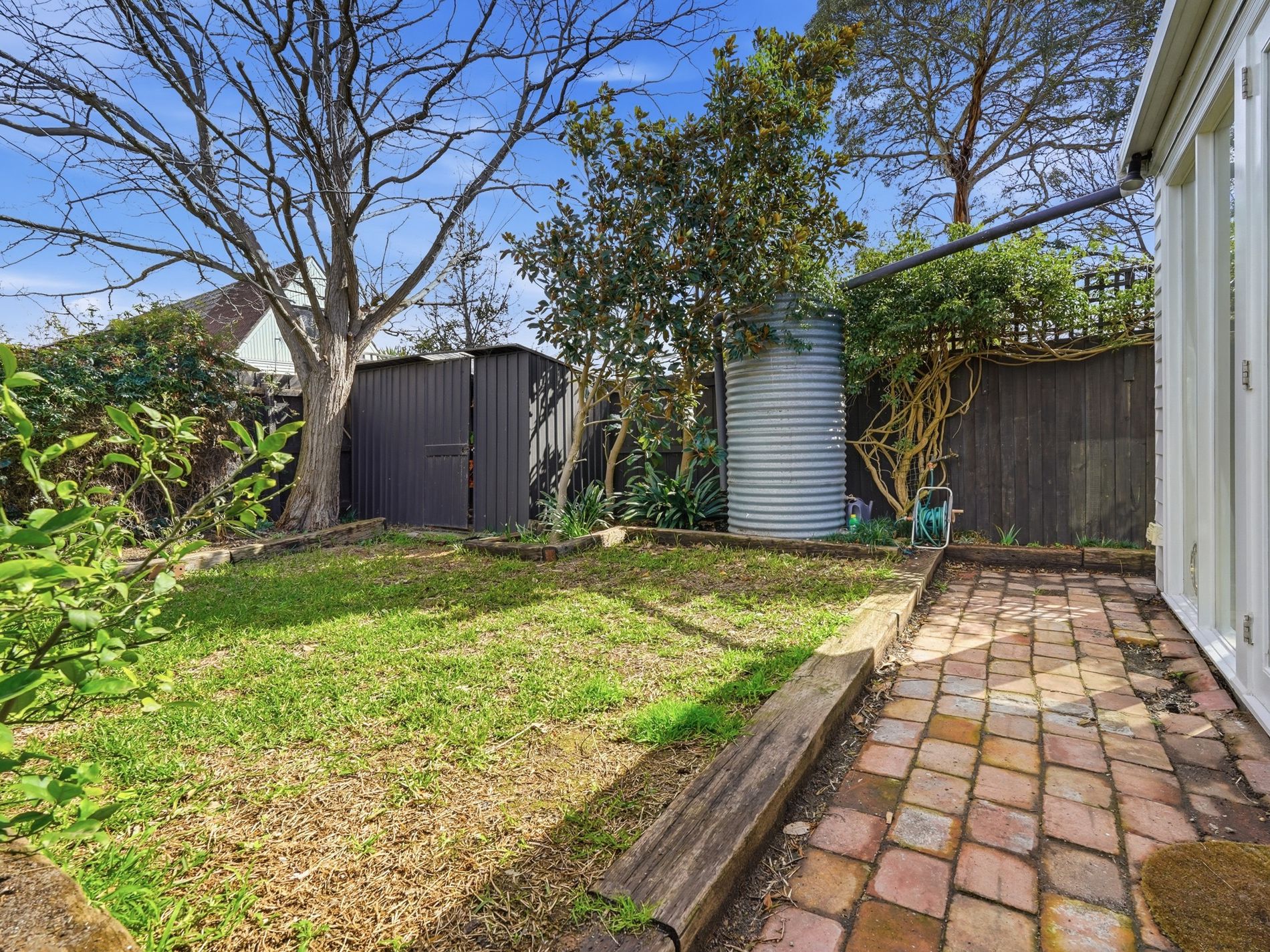 211 Douglas Parade, Newport