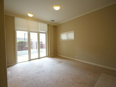3 / 3 Bay Drive, Meadowbank