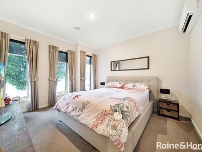 9 Talisker Street, Tarneit