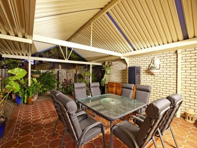 13 The Heights, Underwood