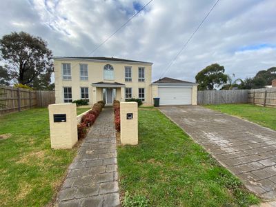 9 Henshaw Court, Werribee