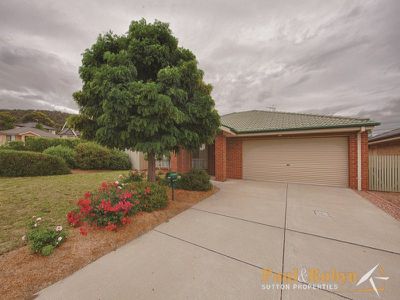 9 Unwin Avenue, Jerrabomberra