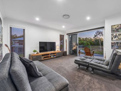 81 Feathertail Place, Wakerley