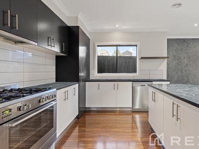 11 / 30 Central Road, Hampton Park