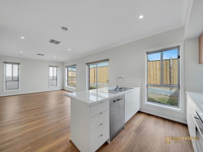 81 Cosmopolitan Drive, Wyndham Vale