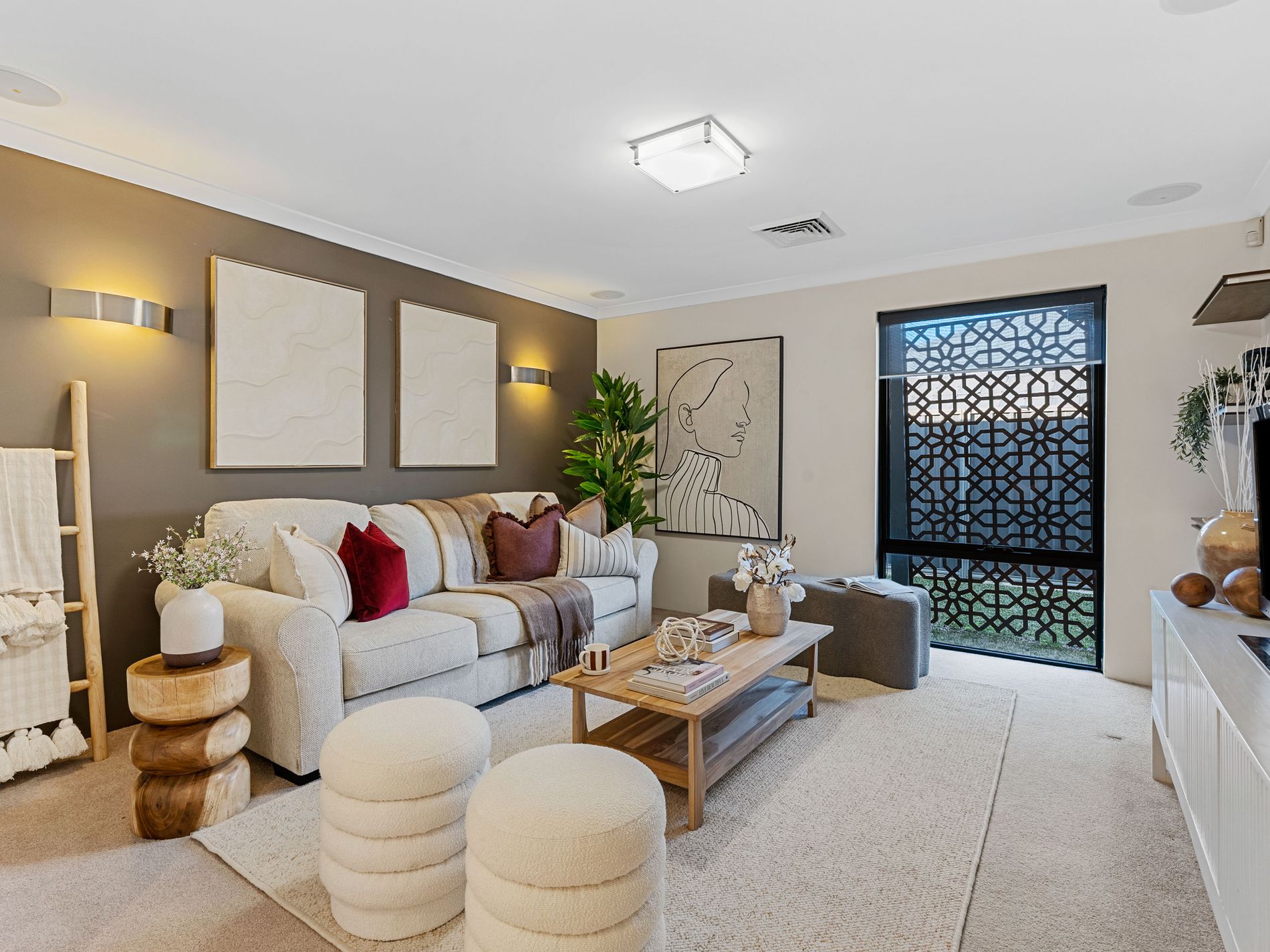 404 Kingsway, Landsdale