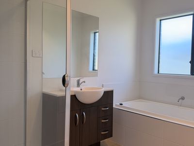 1 / 41 First Street, Weston