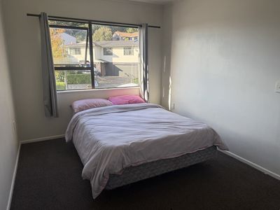 6 Kinnel Grove, Papakowhai