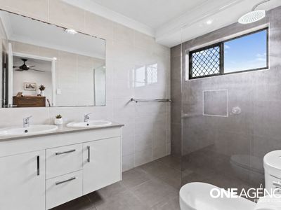 2 Braun Court, Urangan