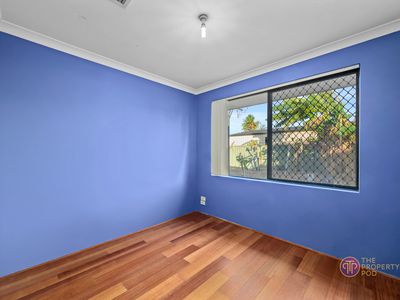 42 Woodside Loop, Beckenham