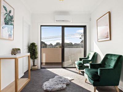 276A WAVERLEY ROAD, Mount Waverley