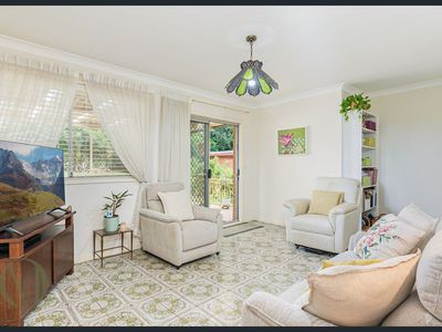 10 Dora Crescent, Dundas