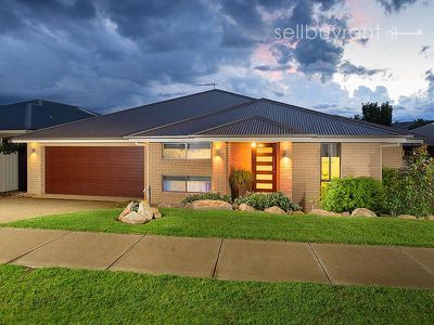 42 BREMER AVENUE, Wodonga