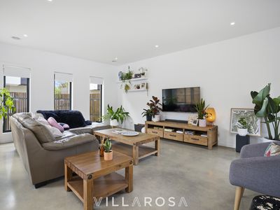 2 / 114 Isabella Street, Geelong West