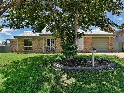 15 Giltrow Court, Darling Heights