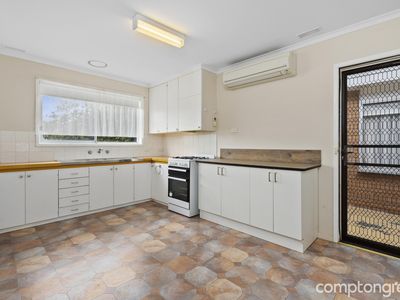 3 / 8 McAdam Crescent, Colac