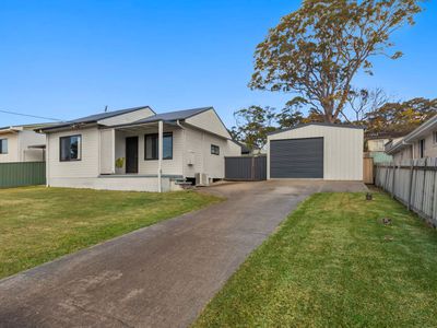 44 John Street, Belmont North