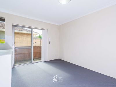 9 / 5 Ball Ave, Eastwood