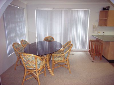 12 / 25 Lake Street, Forster