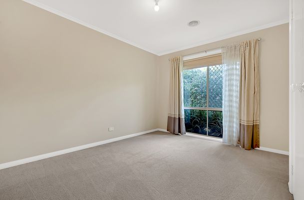 70  Hothlyn Drive, Craigieburn