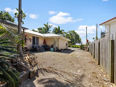 749 David Low Way, Mudjimba