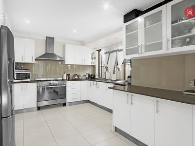 10 Birgitte Crescent, Cecil Hills