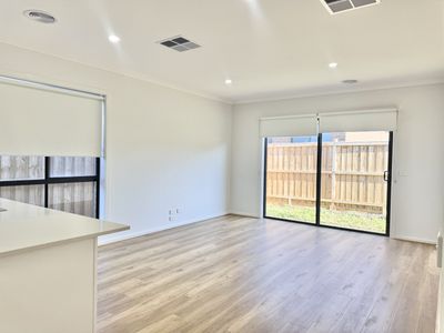 54 Margie Street, Wyndham Vale