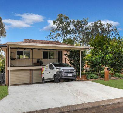 31 Woggle Street, Jamboree Heights