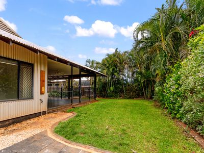 18 Honeyeater Loop, Djugun