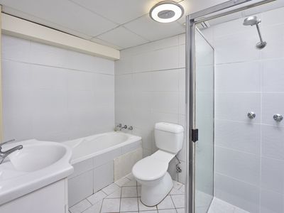 1/181 Hawkesbury Road, Westmead