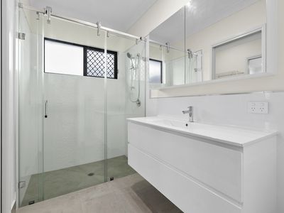 6 Kulla Link, Mount Peter