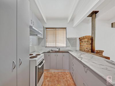 33 Hughes Avenue, Kanwal