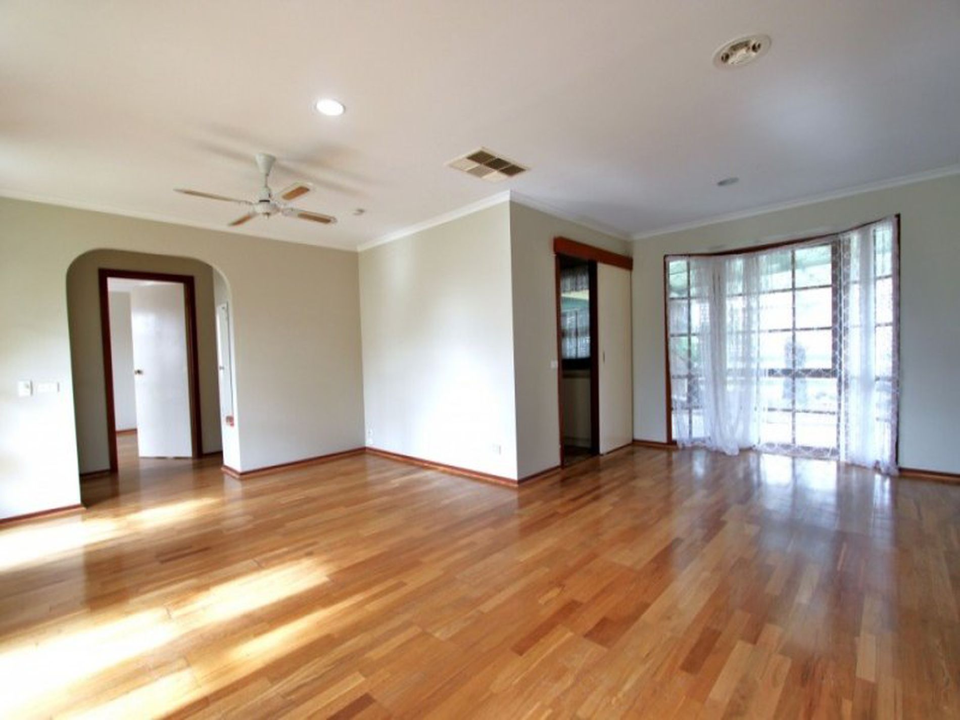 1 Eyebright Square, Hallam