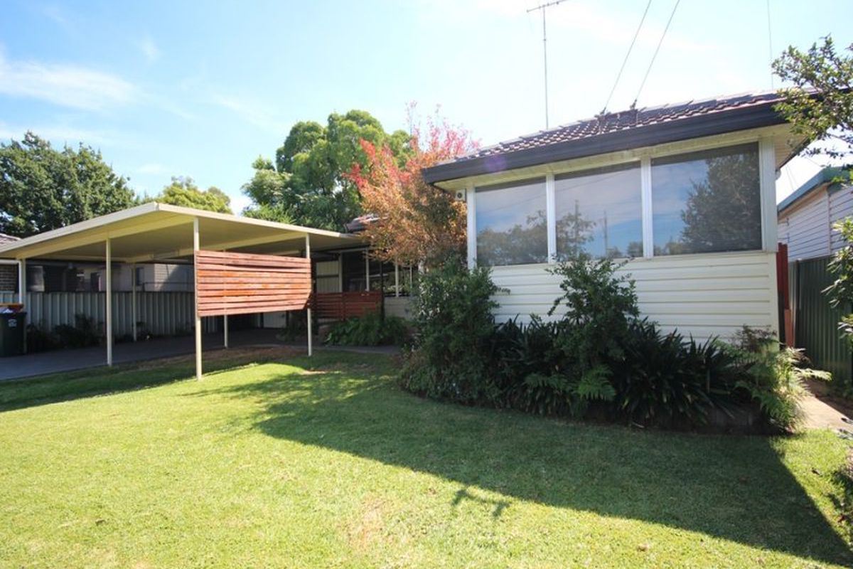 45 Park Avenue, Kingswood