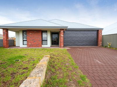 4 Fairlead Link, South Guildford