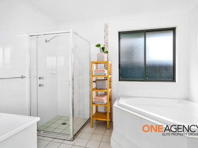 20 Loddon Circuit, Albion Park