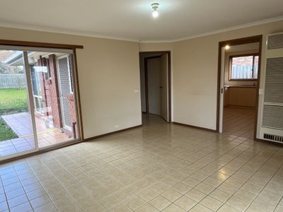 12 Jenolan Avenue, Grovedale