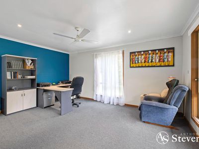11 Coleraine Drive, Romsey