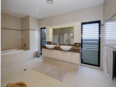 3-5 The Eagles Nest, Tallwoods Village