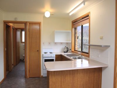 2 / 64 Sale Street, Huonville