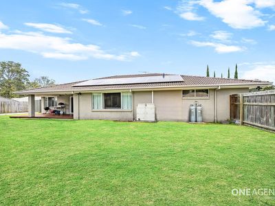 16 Fred Pham Cres, Doolandella