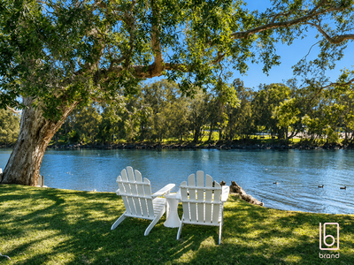7 / 13 Lake Street, Budgewoi