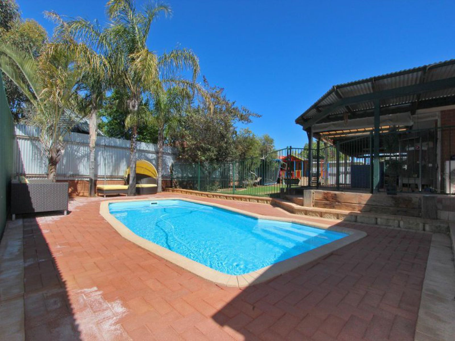 2 Davyhurst Drive, Kalgoorlie