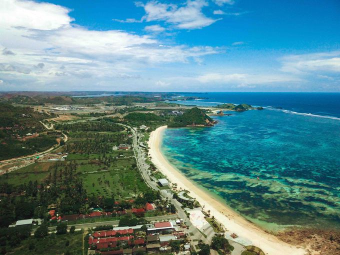 Atrium Lombok Jl. Raya Kuta, Kuta, Kec. Pujut, Kabupaten Lombok Tengah, Nusa Tenggara Bar. 83573, International