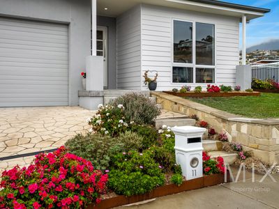 11 Dowding Crescent, New Town